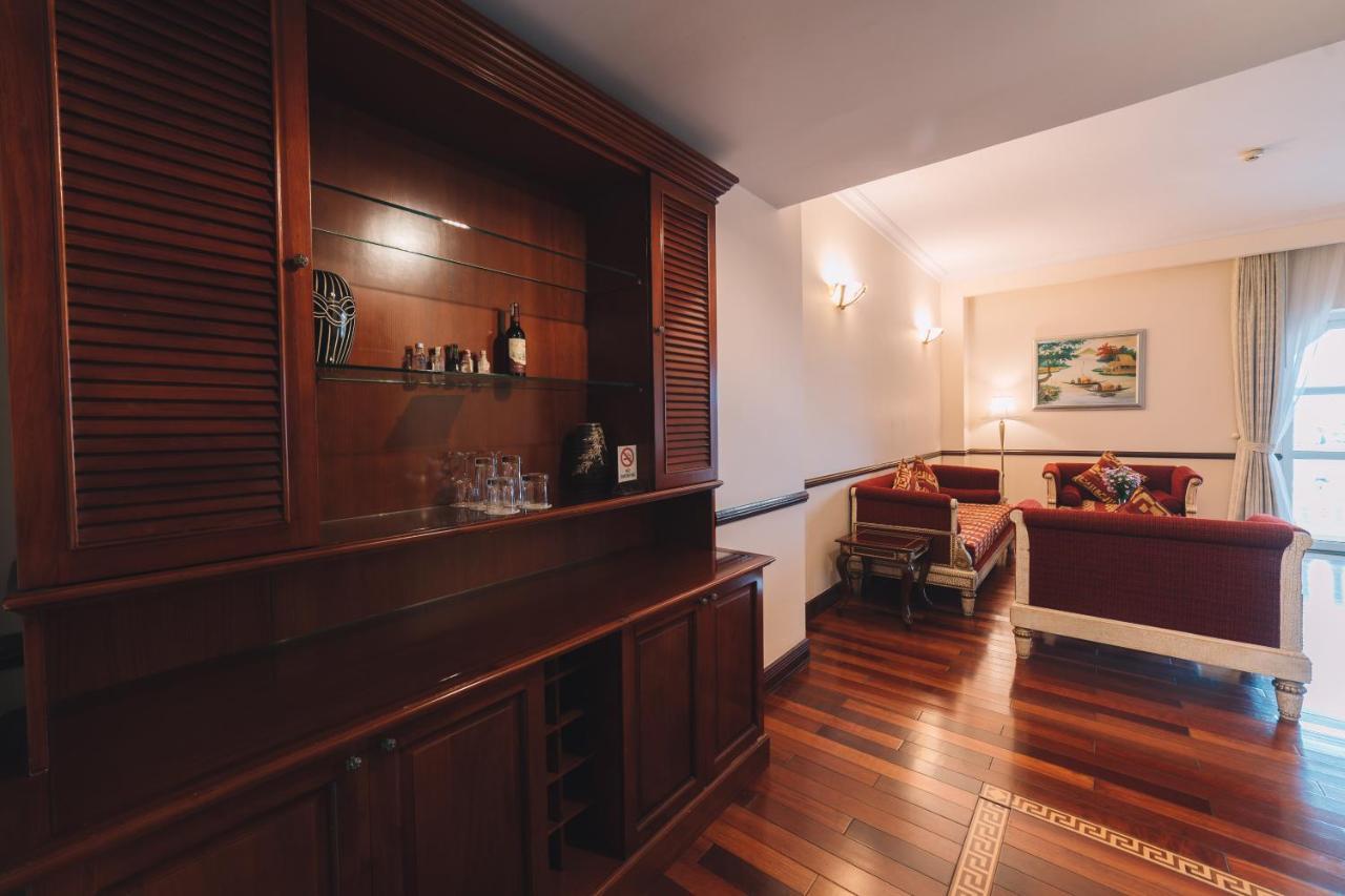 Hotel Saigon 4*